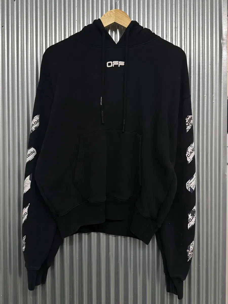S] Off-White 오프화이트 Cabin Baggage 후드티 블랙 | 브랜드 중고